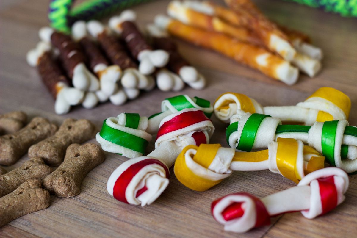 10 Best Natural Dog Treats 28 I Love Veterinary Blog for Veterinarians Vet Techs Students Pets Panet Dog treats